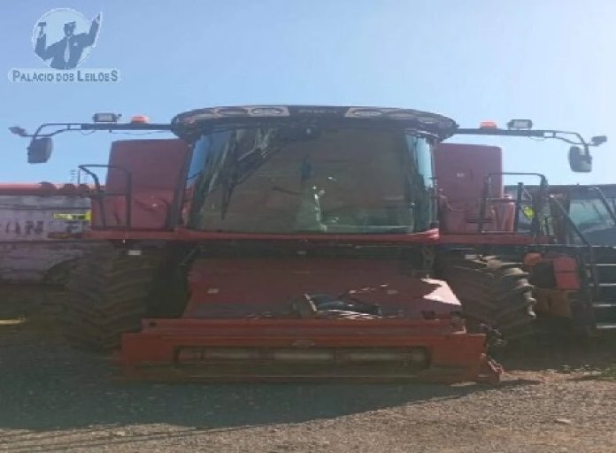 COLHEITADEIRA CASE AXIAL FLOW 8250 