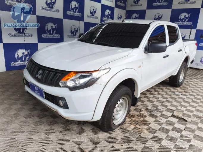 Foto de LOTE-10 MITSUBISHI L200 22/23