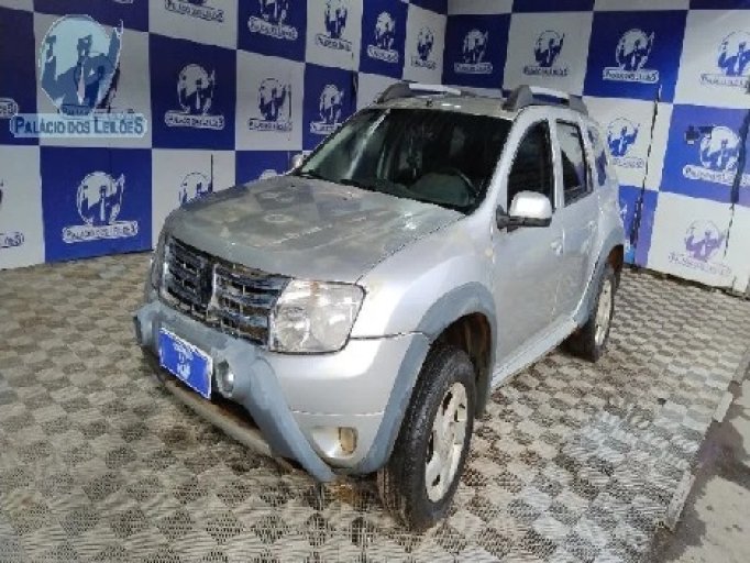 Foto de LOTE-44 RENAULT DUSTER 12/13