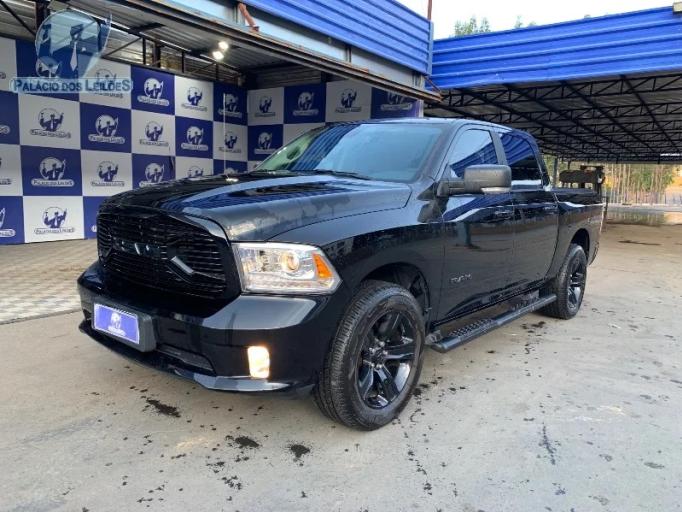 RAM CLASSIC LARAMIE 23/23