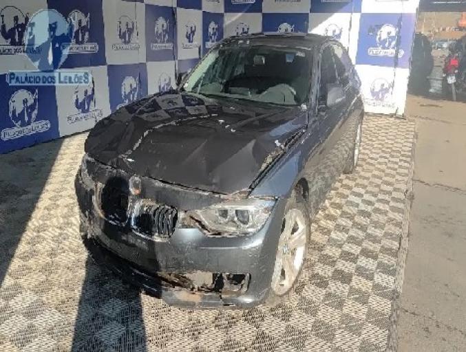 BMW 320I 13/14