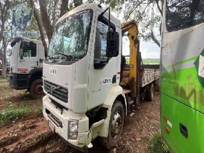 VOLVO VM 260 4X2R 11/11