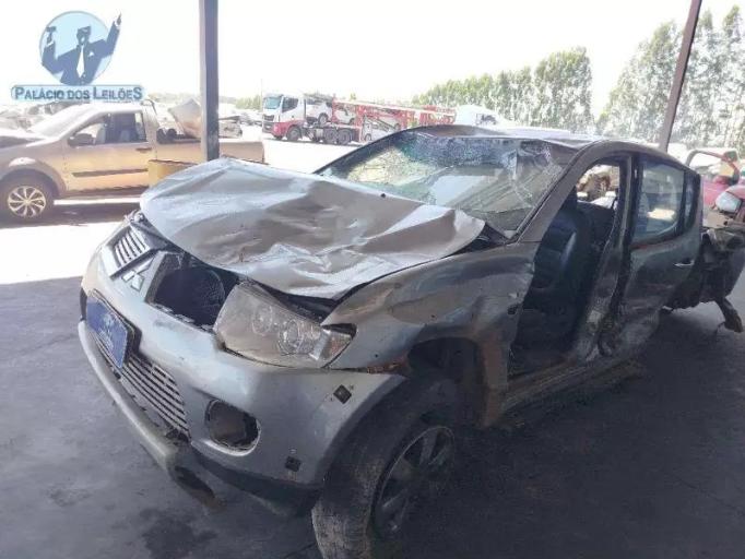 MITSUBISHI L200 13/13